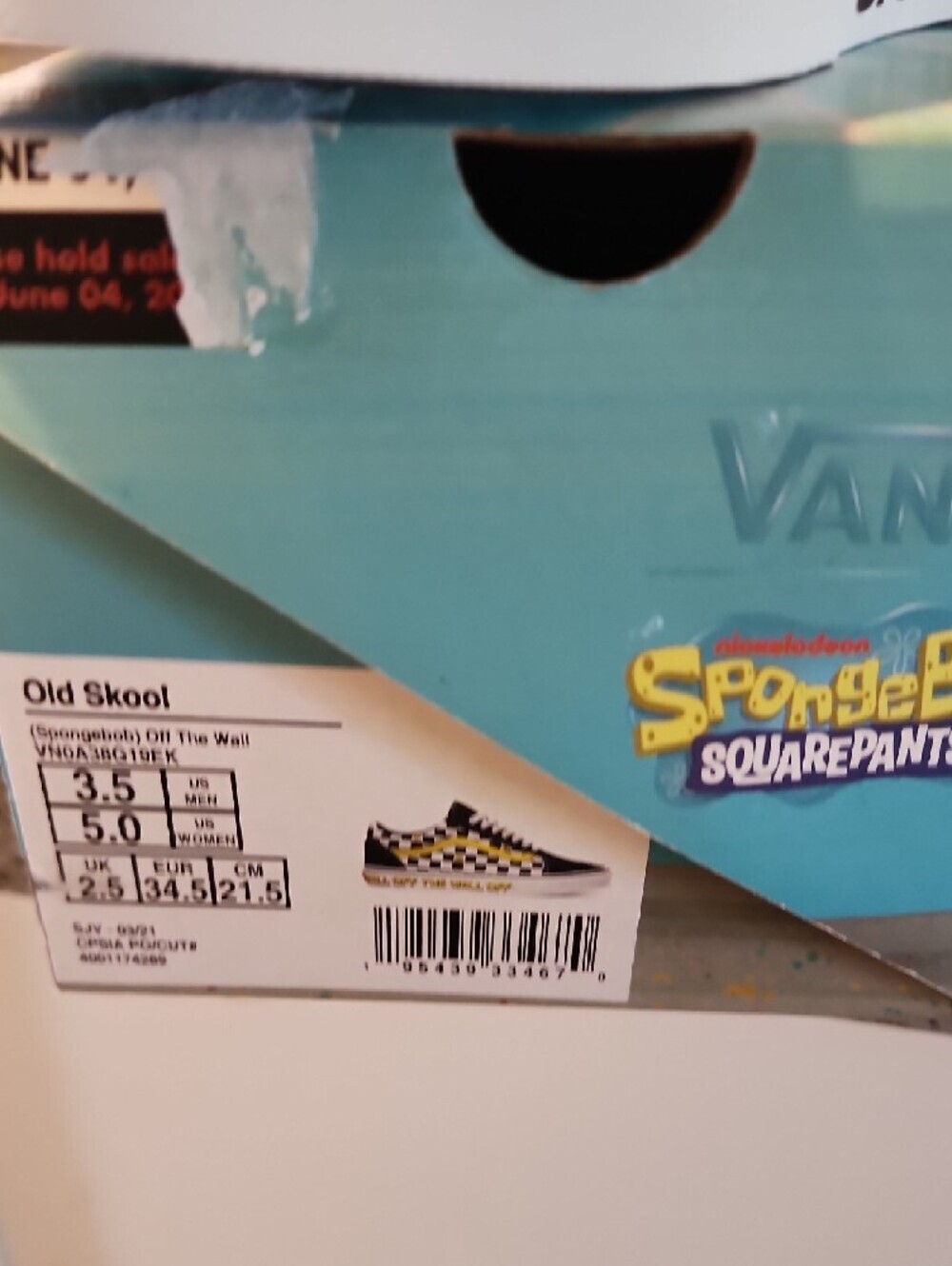 Vans Kids Checkerboard SpongeBob Skate Shoes in Black & Yellow - Picture 4 of 4